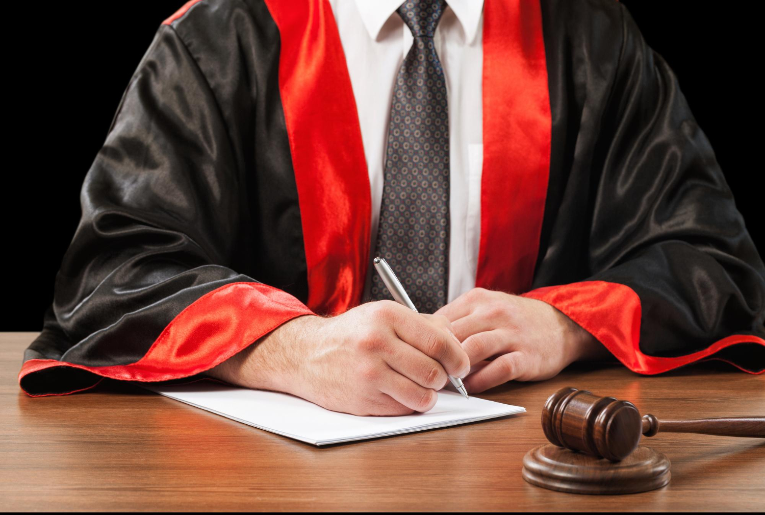 High Court Ruling Clarifies Conduct of Litigation under the Legal Services Act 2007 – Lumine Solicitors